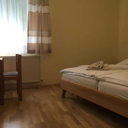 فندق مبيت وإفطار Lindenhof Ybbs 3*