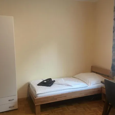 Lindenhof Ybbs فندق مبيت وإفطار يبز أن دير دوناو