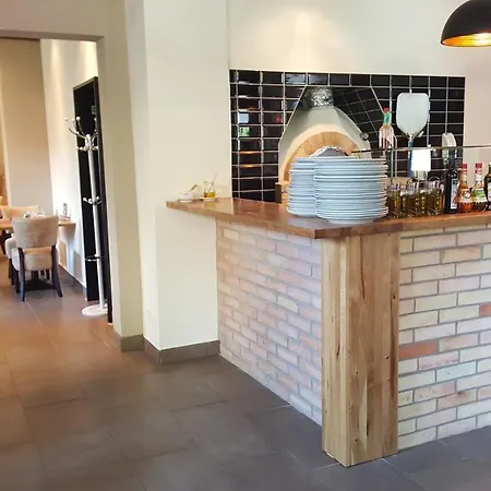 Lindenhof Ybbs فندق مبيت وإفطار 3*