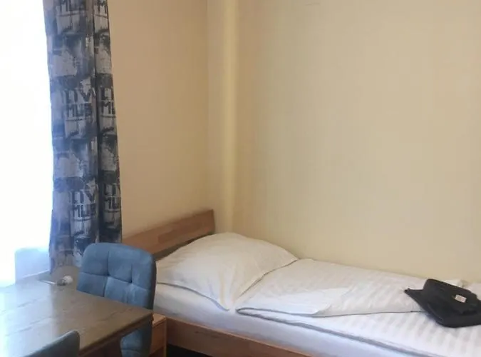 Lindenhof Ybbs Bed & Breakfast 3*